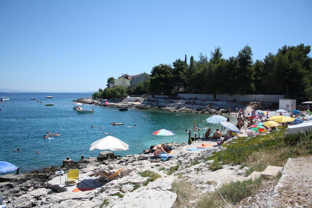 Apartments Suker Trogir Bagian luar foto