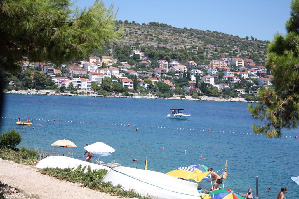 Apartments Suker Trogir Bagian luar foto