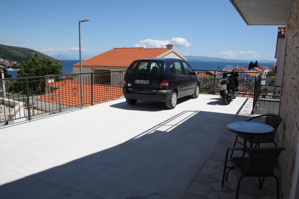Apartments Suker Trogir Bagian luar foto