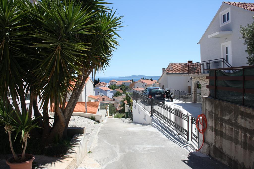 Apartments Suker Trogir Bagian luar foto
