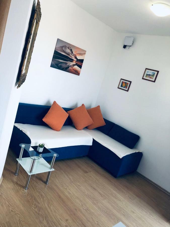 Apartments Suker Trogir Bagian luar foto